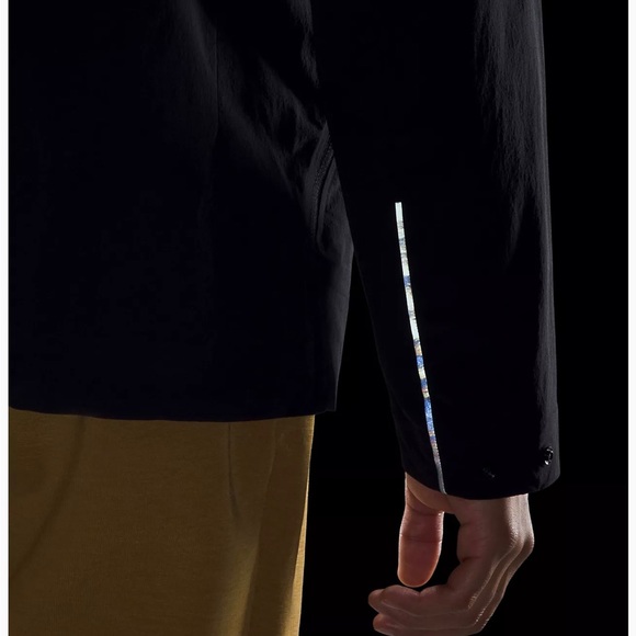 Stretch Cargo Jacket -LULULEMON - Picture 5 of 7